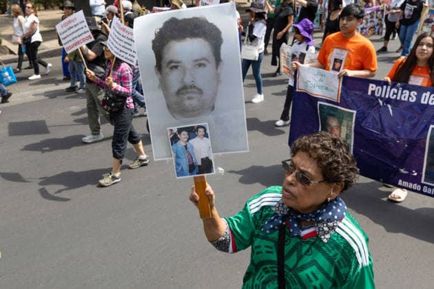 May 10, 2026, Mexico City, Mexico: On Mothers Day, collectives of searching mothers and relatives of missing persons took part in the XIV National Dignity March: Mothers Searching for their Sons, Daughters, Truth and Justice, in Mexico City. The march moved from the Monument to the Mother to the Angel of Independence, where participants demanded answers for missing persons while also protesting against the staging of the 2026 FIFA World Cup amid the countrys disappearance crisis. Mexico City Mexico - ZUMAl178 20260510_znp_l178_041 Copyright: xCristianxLeyvax