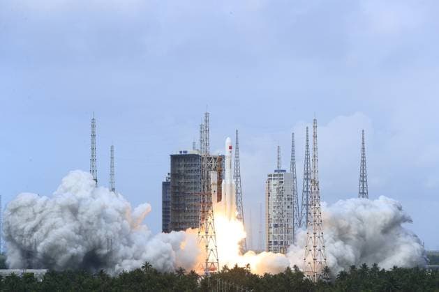WENCHANG, CHINA - MAY 11: A Long March 7 carrier rocket carrying the Tianzhou-10 cargo craft blasts off from Wenchang Spacecraft Launch Site on May 11, 2026 in Wenchang, Hainan Province of China. China launched the cargo craft Tianzhou-10 from the Wenchang Spacecraft Launch Site on the morning of May 11 to deliver supplies for its orbiting Tiangong space station.  Copyright: xVCGx 111640597471