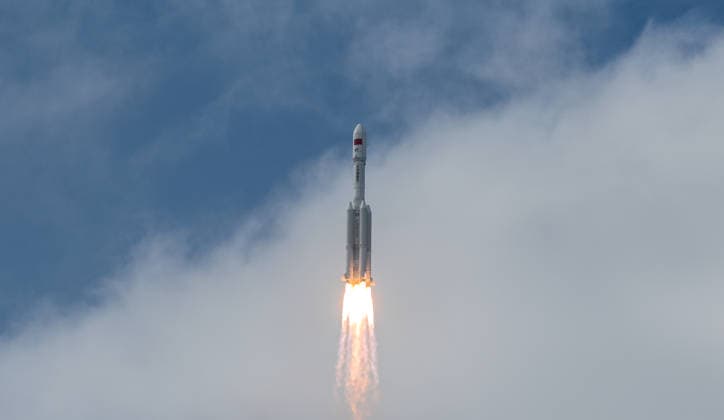(260511) -- WENCHANG, May 11, 2026 -- A Long March-7 Y11 carrier rocket carrying the cargo craft Tianzhou-10 blasts off from the Wenchang Spacecraft Launch Site in south China s Hainan Province, May 11, 2026. China launched the cargo craft Tianzhou-10 from the Wenchang Spacecraft Launch Site on Monday morning to deliver supplies for its orbiting Tiangong space station, according to the China Manned Space Agency. ) (EyesOnSci) CHINA-HAINAN-WENCHANG-CARGO CRAFT-LAUNCH (CN) YangxGuanyu