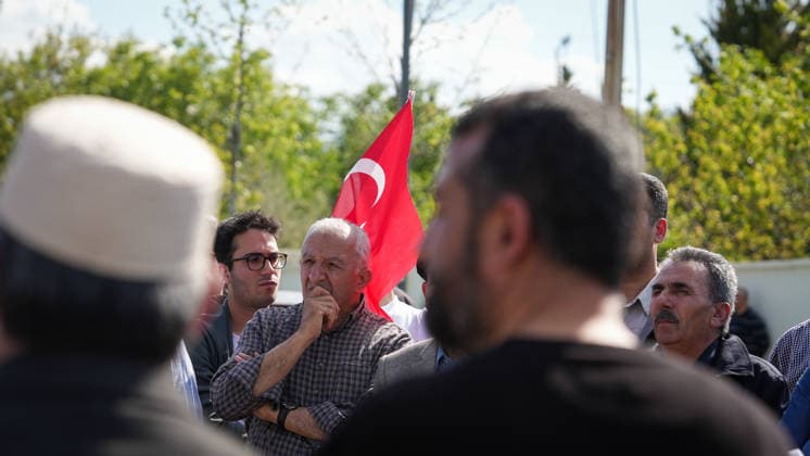 Protests Over Manifest Band Performance in Gaziantep Türkiye, Gaziantep - May 09, 2026: Hundreds of demonstrators take part in a protest organized by 45 non-governmental organizations against a scheduled performance by the girl group Manifest. The demonstration, which saw some scuffles with security forces, was held to oppose the event on the grounds of preserving local conservative values and preventing social tension in Gaziantep, Turkey on May 09, 2026. Gaziantep Türkiye Copyright: xMohammadxBashirxAldaherx