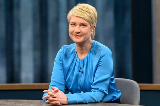 im Bild v.l.: Manuela Schwesig, Ministerpräsidentin Mecklenburg-Vorpommern, SPD, GER, Berlin, Studio, zu Gast bei - Caren Miosga, Polittalk, TV, Format, Aufzeichnung, aufgezeichnet, Das Erste, aus Adlershof - am Studio 20, Thema: Wie will die SPD Vertrauen zurückgewinnen, Frau Schwesig? 10.05.2026 Copyright: HMBxMedia UwexKoch