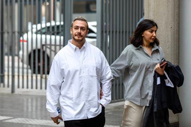 AFFAIRE SAAD LAMJARRED PHOTOPQR NICE MATIN ESCOFFIER FLORIAN 11 05 2026 Photo Florian ESCOFFIER NICE MATIN DRAGUIGNAN TRIBUNAL PROCES POUR VIOL DE SAAD LAMJARRED STAR DE LA CHANSON AU MAROC QUI COMPARAIT LIBRE Moroccan singer Saad Lamjarred arrives at The Court of Assize to appear on charges of raping a bartender in 2018 near Saint Tropez, in Draguignan on May 11, 2026 France  Copyright: xPHOTOPQR NICExMATIN MAXPPPxESCOFFIERxFLORIANx 20260511NIM3365 20260511NIM3365