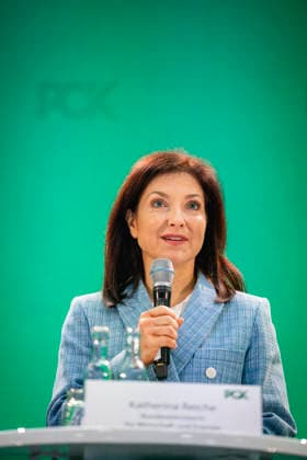 Katherina Reiche (CDU), Bundesministerin fuer Wirtschaft und Energie, aufgenommen im Rahmen eines Besuchs bei PCK in Schwedt, 11.05.2026. Fotografiert im Auftrag des BMWE Schwedt Deutschland Copyright: xJulianexSonntag BMWEx