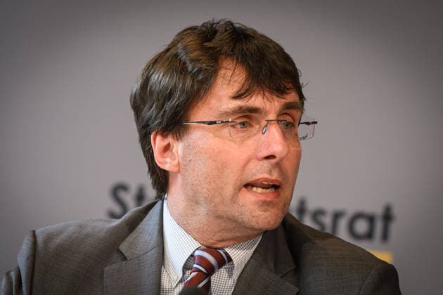 Berlin, Pressekonferenz zur 35. Sitzung des Stabilitätsrates mit Lars Klingbeil Pressekonferenz zur 35. Sitzung des Stabilitätsrates mit Finanzminister Lars Klingbeil (SPD), Thiess Büttner (Vorsitzender des unabhängigen Beirats), Matthias Makosch (Pressesprecher u. stellv. Sprecher des Bremer Senats), Bijörn Fecker (Bürgermeister und Senator für Finanzen Bremen) und Marcus Optendrenk (Finanzminister Nordrhein-Westfalen) im Gebäude des Bundesrates am 11.05.2026 in Berlin. Berlin Bundesrat Berlin Deutschland