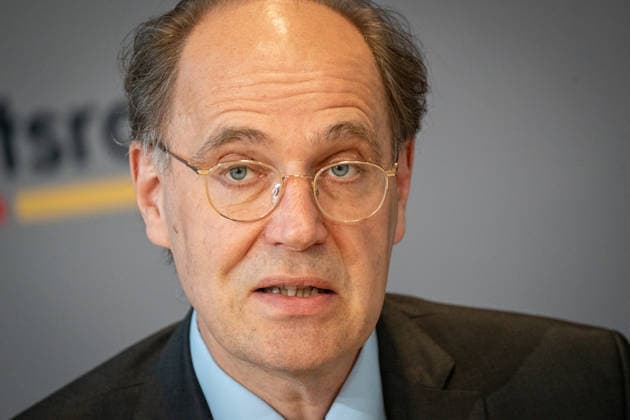 Thiess Büttner, Vorsitzender Stabilitätsrat;Pressekonferenz zur Sitzung des Stabilitätsrats mit Bundesminister der Finanzen im Bundesratsgebäude, Berlin Berlin Deutschland Bundesratsgebäude