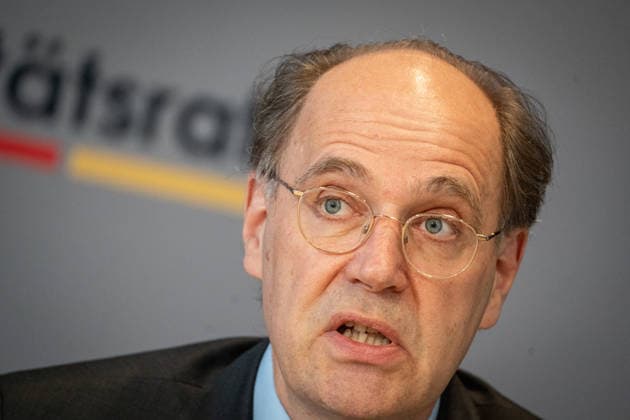 Thiess Büttner, Vorsitzender Stabilitätsrat;Pressekonferenz zur Sitzung des Stabilitätsrats mit Bundesminister der Finanzen im Bundesratsgebäude, Berlin Berlin Deutschland Bundesratsgebäude