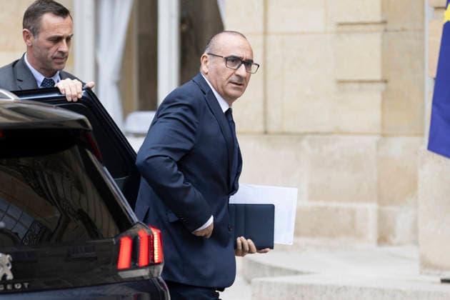 Ministerial Meeting on Hantavirus at Matignon - Paris Laurent Nunez, the Home Secretary, arrives at the Hotel de Matignon for a briefing on the hantavirus in Paris on 11 May 2026. Photos by Jeremy Paoloni ABACAPRESS.COM Paris France  Copyright: xPaolonixJeremy ABACAx
