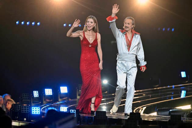 VIENNA, AUSTRIA 20260511 Hosts Victoria Swarovski and Michael Ostrowski during the second rehearsal for semi final 1 of the 70th Eurovision Song Contest ESC at the Wiener Stadthalle in Vienna, Austria, Monday, May 11, 2026 WIEN AUSTRIA x10070x  Copyright: xJessicaxGow TTx EUROVISION 2026 REHEARSAL SEMI-FINAL 1 39eZIZIZHd0