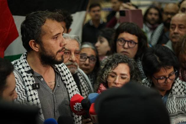 RECORD DATE NOT STATED Thiago Avila lands at Guarulhos International Airport. Sao Paulo (GRU), 11 05 2026 Thiago Avila, airport, Israel, Palestine, SP After days imprisoned in Israel, Brazilian activist Thiago Avila is released and lands at Guarulhos International Airport on the afternoon of this Monday (11).(Foto: Arthur Lamonier Thenews2 imago images) Thiago Avila lands at Guarulhos International Airport.  Copyright: xArthurxLamonierx
