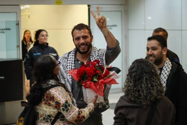 RECORD DATE NOT STATED Thiago Avila lands at Guarulhos International Airport. Sao Paulo (GRU), 11 05 2026 Thiago Avila, airport, Israel, Palestine, SP After days imprisoned in Israel, Brazilian activist Thiago Avila is released and lands at Guarulhos International Airport on the afternoon of this Monday (11).(Foto: Arthur Lamonier Thenews2 imago images) Thiago Avila lands at Guarulhos International Airport.  Copyright: xArthurxLamonierx