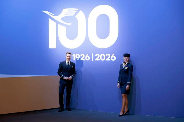 100 Jahre Lufthansa - Logo bei der Hauptversammlung der Deutschen Lufthansa AG in der Messe Frankfurt, Halle 5.1 & Congress Center. Frankfurt am Main, 12.05.2026