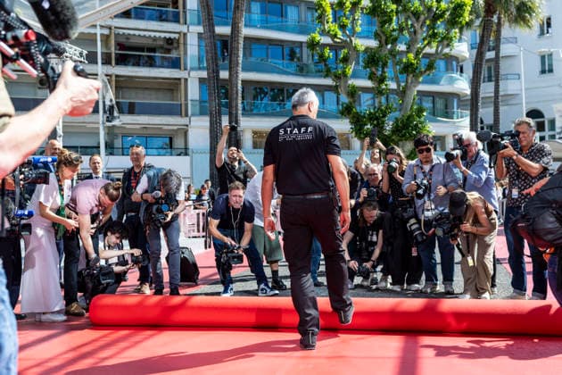 Mise en place tapis rouge avant louverture du 79ème Festival International du Film de Cannes le 12 mai 2026 Olivier Borde Bestimage Red carpet being laid out before the opening of the 79th Cannes International Film Festival on May 12, 2026 Cannes France  Copyright: xOLIVIERxBORDEx xBESTIMAGExOLIVIERxBORDEx xBESTIMAGEx
