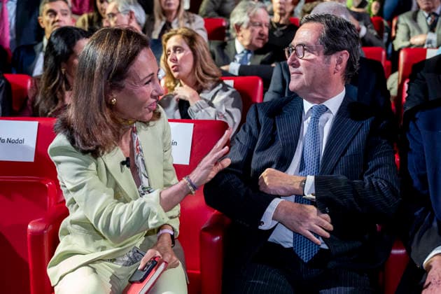 Ana Botín and Rafa Nadal participate in the closing ceremony of the solidarity program Euros de tu Nómina The President of Banco Santander, Ana Botín, and the President of the CEOE, Antonio Garamendi, during the closing ceremony of its solidarity program Euros de tu Nómina, on May 12, 2026, in Madrid Spain The event is marked by the commemoration of the 20th anniversary of this initiative 12 MAY 2026 A Pé Madrid Madrid Madrid Spain  Copyright: xA.xPÃ rezxMecax 7517347