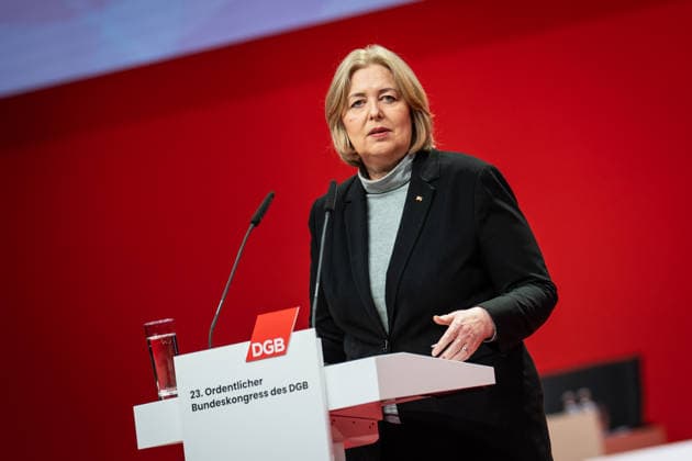 Bundesarbeitsministerin Bärbel Bas (SPD) spricht auf dem Bundeskongress des DGB in Berlin;DGB Bundeskongress 2026 in Berlin - Deutscher Gewerkschaftsbund, Berlin Berlin Deutschland Hotel Estrel