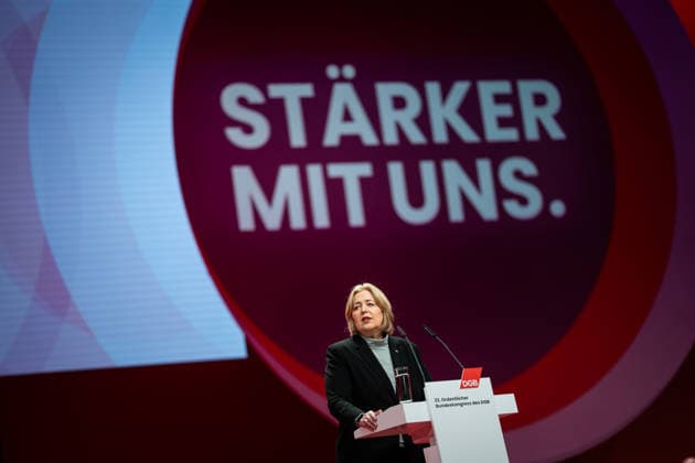 Bundesarbeitsministerin Bärbel Bas (SPD) spricht auf dem Bundeskongress des DGB in Berlin;DGB Bundeskongress 2026 in Berlin - Deutscher Gewerkschaftsbund, Berlin Berlin Deutschland Hotel Estrel