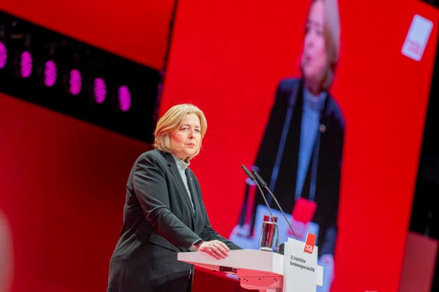 Bärbel Bas beim DGB EUR, Deutschland, Berlin, 12.05.2026: Bärbel Bas (SPD), Bundesministerin für Arbeit und Soziales besucht den 23. DGB Bundeskongress und hält eine Rede.
