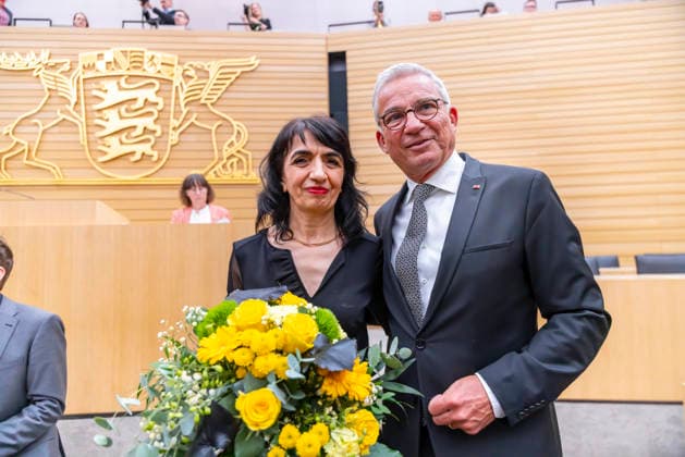Konstituierende Sitzung des 18. Landtags von Baden-Württemberg. Kurios: Der neue Landtagspräsident Thomas Strobl (CDU) gratuliert seiner Vorgängerin und künftigen Stellvertreterin Muhterem Aras (Grüne) zur Wahl. 12.05.2026, Stuttgart, Baden-Württemberg, Deutschland
