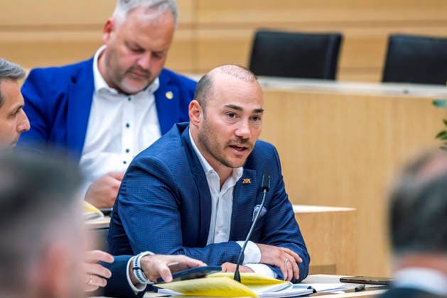 Konstituierende Sitzung des 18. Landtags von Baden-Württemberg. Miguel Klauß (AfD). Kurios: Grüne und CDU sind mit jeweils 56 Abgeordneten gleich stark. AfD haben 35 Abgeordnete, die SPD 10. 12.05.2026, Stuttgart, Baden-Württemberg, Deutschland