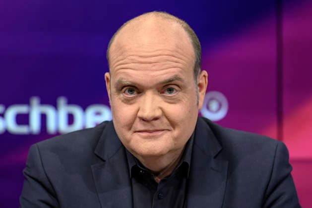 v.l.: Robin Alexander (Journalist), GER, Berlin, Studio, zu Gast bei Maischberger, politische Talkshow, TV, Format, mit Moderatorin Sandra Maischberger, Das Erste, aus Adlershof Am Studio 20, 12. Mai 2026, Copyright: HMBxMedia UwexKoch