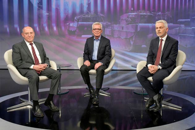 News Bilder des Tages #2 Gregor Gysi, Thomas de Maiziere und Carlo Masala in der ARD-Talkshow maischberger im Studio Berlin Adlershof. Berlin, 12.05.2026