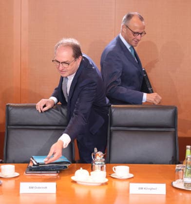 Bundeskabinett und Bundeskanzler Merz 13.05.2026, Germany, Berlin, Bundeskanzleramt, 44. Bundeskabinett, Bundeskanzler Friedrich Merz , Bundesfinanzminister Lars Klingbeil und Bundesinnenminister Alexander Dobrindt Berlin Berlin Germany