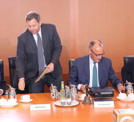 Bundeskabinett und Bundeskanzler Merz 13.05.2026, Germany, Berlin, Bundeskanzleramt, 44. Bundeskabinett, Bundeskanzler Friedrich Merz , Bundesfinanzminister Lars Klingbeil und Bundesinnenminister Alexander Dobrindt Berlin Berlin Germany