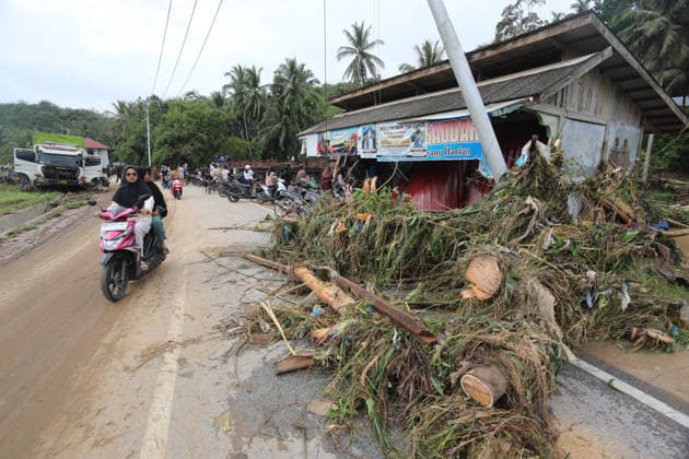 Aftermath of flood in Sumatra TANAH DATAR, INDONESIA - MAY 13: A view of the destruction among the wooden debris affected by floods in Tanah Datar, West Sumatera Province, Indonesia on May 13, 2026. The structures affected by the floods include residential homes, vehicle, irrigation dam, two village bridge, subdistrict roads, and the rice field. Adi Prima Anadolu Tanah Datar Indonesia. Editorial use only. Please get in touch for any other usage.  Copyright: x2026xAnadoluxAdixPrimax