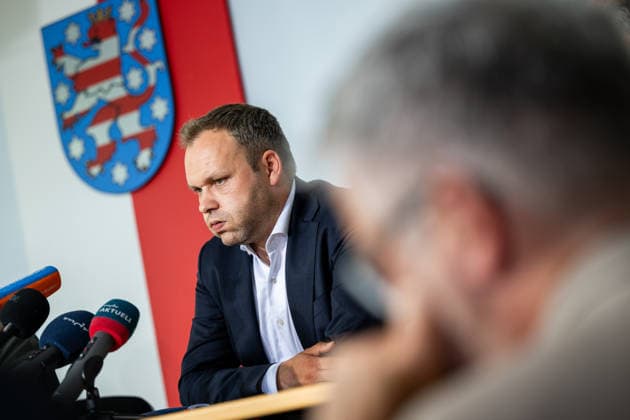 LANDESPRESSEKONFERENZ THÜRINGEN 13 05 2026 - Erfurt: Der stellvertretende Fraktionsvorsitzende der AfD im Thüringer Landtag, Daniel Haseloff (AfD), in der Landespressekonferenz Thüringen am 13. Mai 2026. _________________
