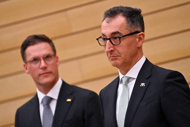 Cem OEZDEMIR (Ministerpraesident Baden Wuerttemberg),li:Manuel HAGEL (CDU,Innenminister BW). Ministerpraesidenten Wahl in Baden Wuerttemberg am 13.05.2026 im Landtag in Stuttgart