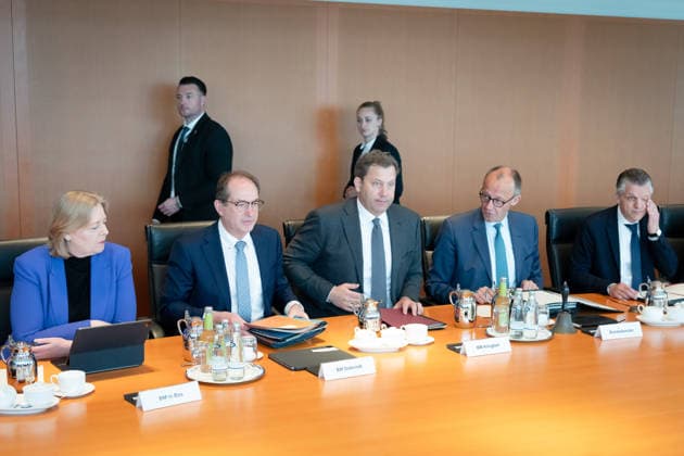 Kabinettsitzung, Bundesregierung, Auftakt Auftakt, Kabinettsitzung, Bundesregierung, Bundeskanzler, Friedrich Merz, Lars Klingbeil, Bundesfinanzminister, Vizekanzler, Alexander Dobrindt, Bundesinnenminister, Bärbel Bas, Bundesministerin, Arbeit, Soziales Berlin Berlin GER