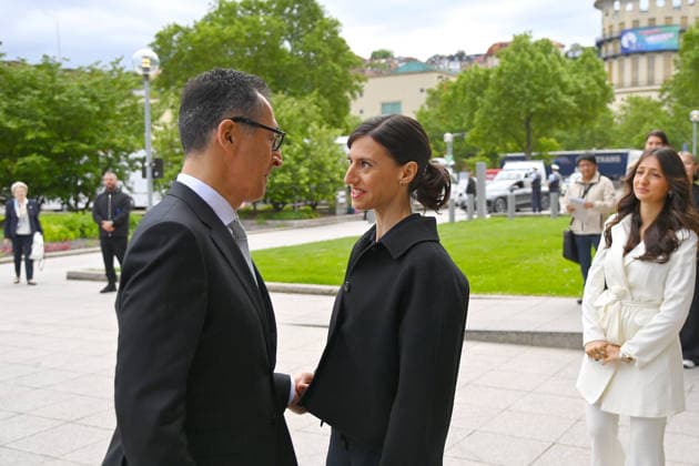 Cem OEZDEMIR mit Ehefrau Flavia ZAKA, Ankunft am Landtag,re:Tochter Mia. Ministerpraesidenten Wahl in Baden Wuerttemberg am 13.05.2026 im Landtag in Stuttgart