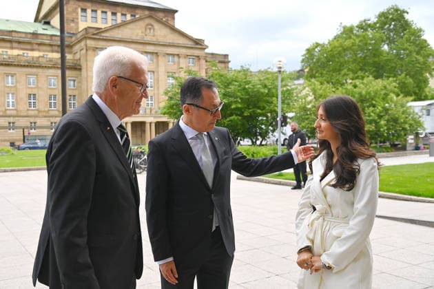 Cem OEZDEMIR mit li:Winfried KRETSCHMANN, re:Tochter Mia. Ministerpraesidenten Wahl in Baden Wuerttemberg am 13.05.2026 im Landtag in Stuttgart
