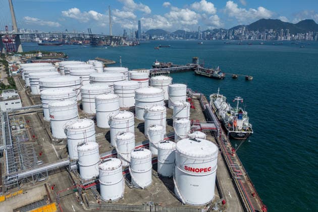 HONGKONG-DAILY A general view showing storage tanks at an oil depot in Hong Kong, May 13, 2026. NEXPHER Vernon Yuen HONG KONG