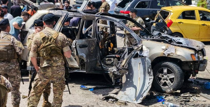 LEBANON, MOUNT LEBANON GOVERNORATE - MAY 13, 2026: The burnt out wreckage of a car destroyed in a drone attack, in Jiyeh, Chouf District, 30km south of Beirut Lebanon  - ZUMAt113 20260513_zaa_t113_217 Copyright: xAnkharxKochnevax