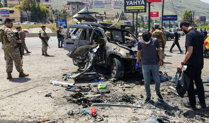LEBANON, MOUNT LEBANON GOVERNORATE - MAY 13, 2026: The burnt out wreckage of a car destroyed in a drone attack, in Jiyeh, Chouf District, 30km south of Beirut Lebanon  - ZUMAt113 20260513_zaa_t113_218 Copyright: xAnkharxKochnevax