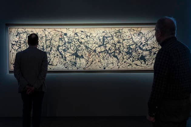 A person is looking at Jackson Pollock s (1912–1956) painting, ‘Number 7A’ (1948), which is set to be auctioned by Christie s in New York, USA, 13 May 2026. A trio of works by Rothko, Pollock, and Brancusi, expected to fetch a combined total of some three hundred million dollars, will test the art market’s renewed optimism during the New York auction season, which begins this Thursday. Auctions of works by Rothko, Pollock, and Brancusi put renewed optimism about the art world to the test !ACHTUNG: NUR REDAKTIONELLE NUTZUNG! Copyright: xAngelxColmenaresx AME1545 20260513-55020272203_1