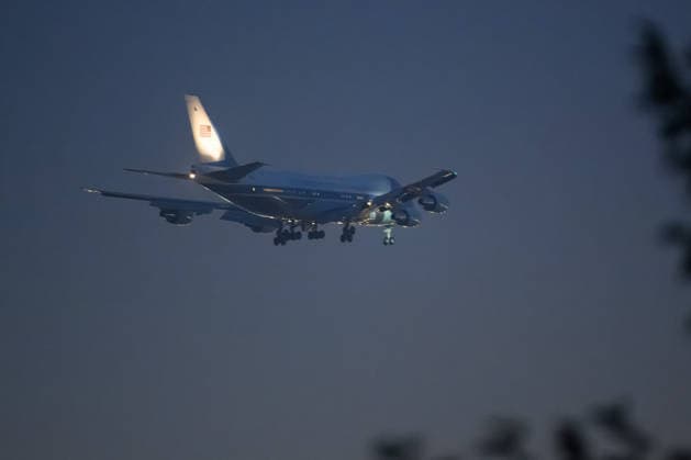 BEIJING, CHINA - MAY 13: Air Force One, carrying U.S. President Donald Trump, lands at Beijing Capital International Airport on May 13, 2026 in Beijing, China. U.S. President Donald Trump arrived in Beijing on Wednesday evening for a state visit to China.  Copyright: xVCGx 111641341310
