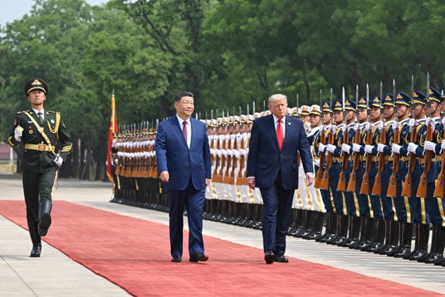 (260514) -- BEIJING, May 14, 2026 -- Chinese President Xi Jinping holds a welcome ceremony for U.S. President Donald Trump, who is on a state visit to China, outside the Great Hall of the People prior to their talks in Beijing, capital of China, May 14, 2026. Xi held talks with Trump at the Great Hall of the People in Beijing on Thursday. ) CHINA-BEIJING-XI JINPING-U.S.-TRUMP-TALKS (CN) LixXiang