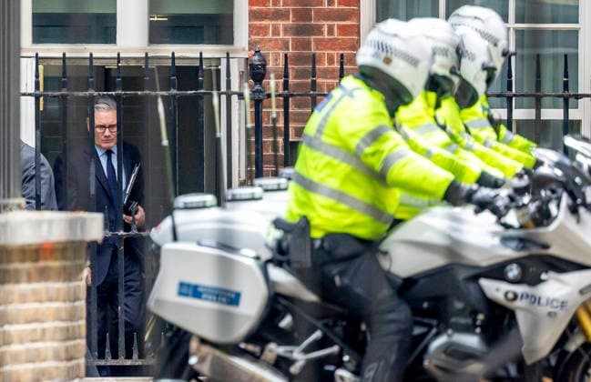 May 14, 2026, London, London, UK: London, UK. Prime Minister Sir Keir Starmer leaves Downing Street through the back entrance. The Prime Minister is under growing political pressure as he fights to remain in power amid speculation about challenges to his leadership. London UK  - ZUMAl94_ 20260514_zaf_l94_016 Copyright: xMarcinxNowakx