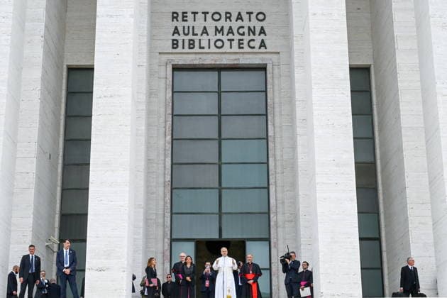 May 14, 2026, Rome, Rome, Italy: Pope Leo XIV at Sapienza University on a pastoral visit, Rome, May 14, 2025 Rome Italy  - ZUMAa289 20260514_zia_a289_026 Copyright: xMariaxLauraxAntonellix xAgfx