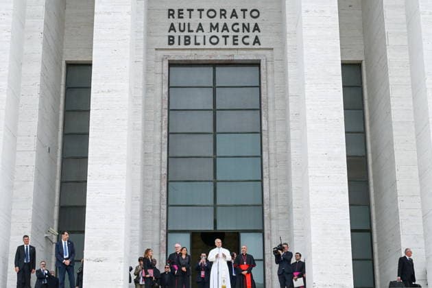 May 14, 2026, Rome, Rome, Italy: Pope Leo XIV at Sapienza University on a pastoral visit, Rome, May 14, 2025 Rome Italy  - ZUMAa289 20260514_zia_a289_028 Copyright: xMariaxLauraxAntonellix xAgfx