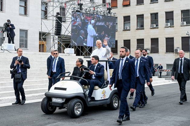 May 14, 2026, Rome, Rome, Italy: Pope Leo XIV at Sapienza University on a pastoral visit, Rome, May 14, 2025 Rome Italy  - ZUMAa289 20260514_zia_a289_015 Copyright: xMariaxLauraxAntonellix xAgfx