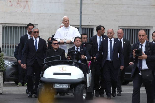 IPA84672914 - Rome - Italy, May 14, 2026: Institutional visit of His Holiness Pope Leo XIV to Sapienza University of Rome. The meeting with the Roman academic community represented a moment of discussion on the themes of education, research and the role of new generations in contemporary society.  Copyright: xmarcoxiacobuccix xmarcoxiacobuccix 84672914