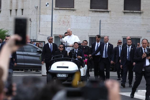 IPA84672916 - Rome - Italy, May 14, 2026: Institutional visit of His Holiness Pope Leo XIV to Sapienza University of Rome. The meeting with the Roman academic community represented a moment of discussion on the themes of education, research and the role of new generations in contemporary society.  Copyright: xmarcoxiacobuccix xmarcoxiacobuccix 84672916