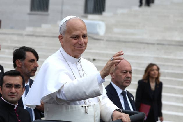 IPA84672930 - Rome - Italy, May 14, 2026: Institutional visit of His Holiness Pope Leo XIV to Sapienza University of Rome. The meeting with the Roman academic community represented a moment of discussion on the themes of education, research and the role of new generations in contemporary society.  Copyright: xmarcoxiacobuccix xmarcoxiacobuccix 84672930