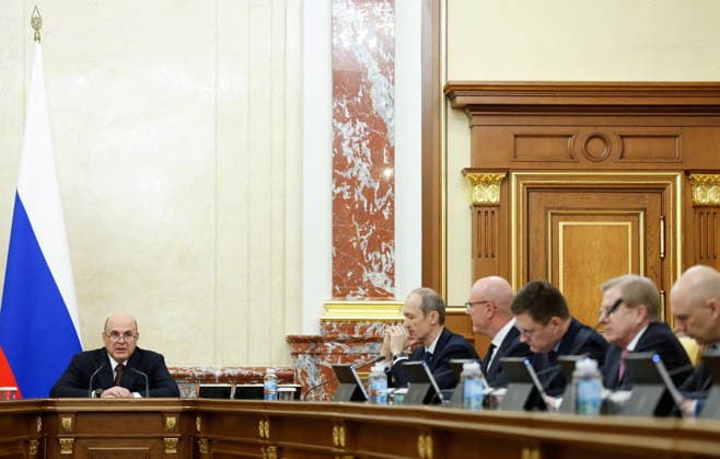RUSSIA, MOSCOW - MAY 14, 2026: Russia s Prime Minister Mikhail Mishustin (L) holds a meeting of the Russian Government at the House of the Russian Government. Dmitry Astakhov POOL TASS  92454331