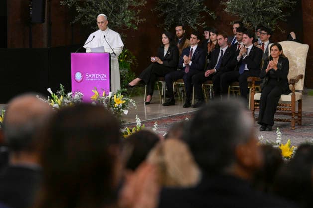ITALY - POPE LEO XIV DURING A VISIT TO THE SAPIENZA UNIVERSITY IN ROME- 2026 5 14 Italy, Rome, 2026 5 14 .Pope Leo XIV during a visit to the Sapienza University of Rome EDITORIAL USE ONLY - NO BOOKS Copyright: xVATICANxMEDIAx