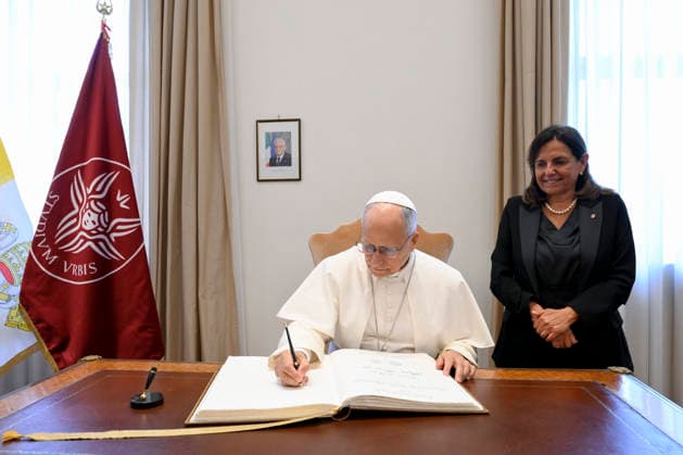 ITALY - POPE LEO XIV DURING A VISIT TO THE SAPIENZA UNIVERSITY IN ROME- 2026 5 14 Italy, Rome, 2026 5 14 .Pope Leo XIV during a visit to the Sapienza University of Rome EDITORIAL USE ONLY - NO BOOKS Copyright: xVATICANxMEDIAx
