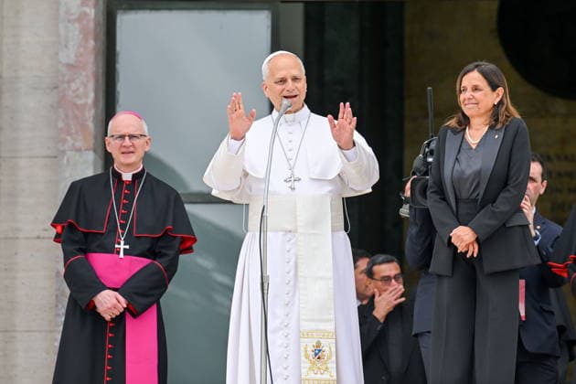 May 14, 2026, Rome, Rome, Italy: Pope Leo XIV at Sapienza University on a pastoral visit, with Rector Antonella Polimeni to his left, Rome, May 14, 2025 Rome Italy  - ZUMAa289 20260514_zia_a289_034 Copyright: xMariaxLauraxAntonellix xAgfx