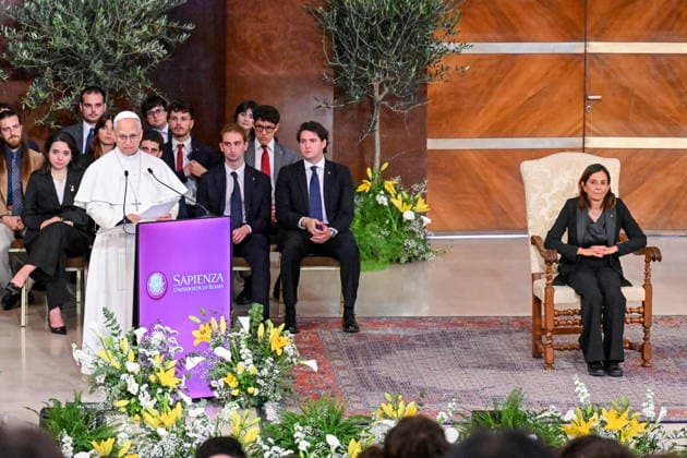 May 14, 2026, Rome, Rome, Italy: Pope Leo XIV at Sapienza University on a pastoral visit, with Rector Antonella Polimeni to his left, Rome, May 14, 2025 Rome Italy  - ZUMAa289 20260514_zia_a289_036 Copyright: xMariaxLauraxAntonellix xAgfx